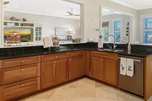 605 North Point Dr, Holmes Beach, FL 34217 - Photo 39