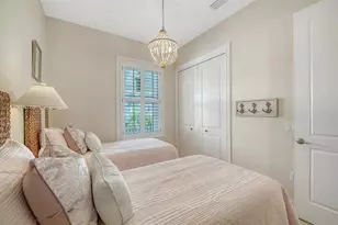 605 North Point Dr, Holmes Beach, FL 34217 - Photo 57