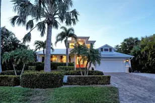 605 North Point Dr, Holmes Beach, FL 34217 - Photo 91