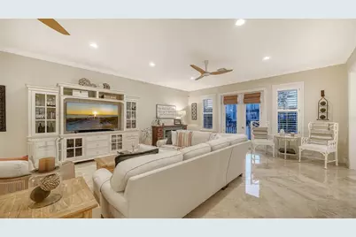 605 N Point Drive, Holmes Beach, FL 34217 - Photo 23