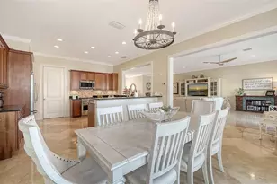 605 North Point Dr, Holmes Beach, FL 34217 - Photo 27