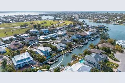 605 N Point Drive, Holmes Beach, FL 34217 - Photo 89
