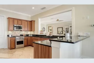 605 N Point Drive, Holmes Beach, FL 34217 - Photo 37