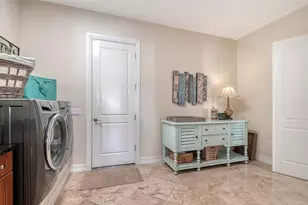 605 North Point Dr, Holmes Beach, FL 34217 - Photo 43