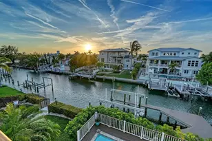 605 North Point Dr, Holmes Beach, FL 34217 - Photo 65