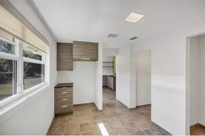 1716 10th Way, Sarasota, FL 34236 - Photo 17