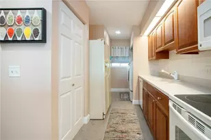 802 Bahia Del Sol Dr, Ruskin, FL 33570 - Photo 29