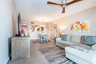 802 Bahia Del Sol Dr, Ruskin, FL 33570 - Photo 17