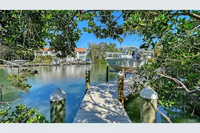 1621 Bay Point Court, Sarasota, FL 34236 - Photo 37