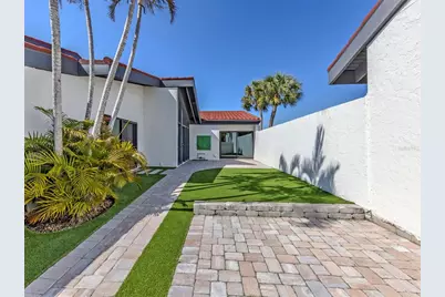 764 Sarabay Road #8, Osprey, FL 34229 - Photo 3