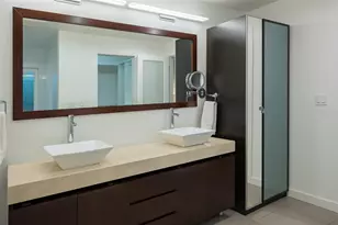 4938 Commonwealth Dr, Sarasota, FL 34242 - Photo 29