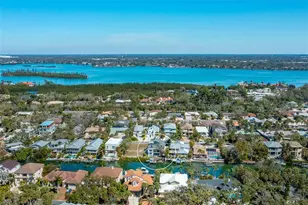 4938 Commonwealth Dr, Sarasota, FL 34242 - Photo 5