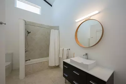 4938 Commonwealth Drive, Sarasota, FL 34242 - Photo 23
