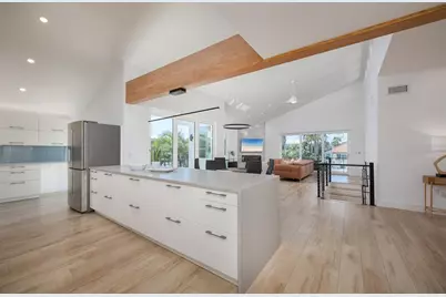 4938 Commonwealth Drive, Sarasota, FL 34242 - Photo 21