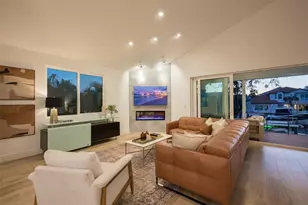 4938 Commonwealth Dr, Sarasota, FL 34242 - Photo 73