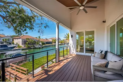 4938 Commonwealth Drive, Sarasota, FL 34242 - Photo 15