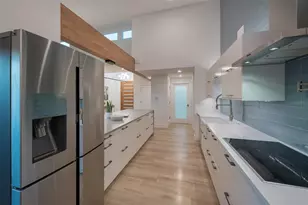 4938 Commonwealth Dr, Sarasota, FL 34242 - Photo 79