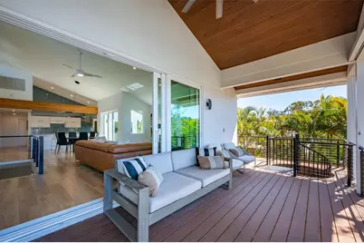 4938 Commonwealth Drive, Sarasota, FL 34242 - Photo 13