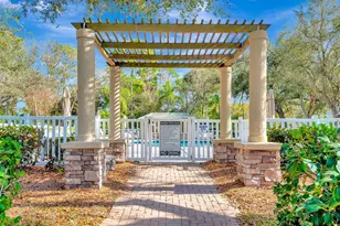 5035 Lakescene Pl, Sarasota, FL 34243 - Photo 51