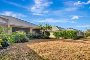 5035 Lakescene Pl, Sarasota, FL 34243 - Photo 41