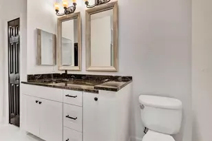 5035 Lakescene Pl, Sarasota, FL 34243 - Photo 27