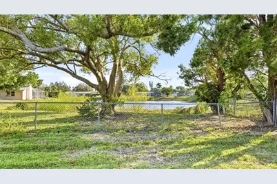 3801 21st Avenue W, Bradenton, FL 34205 - Photo 29