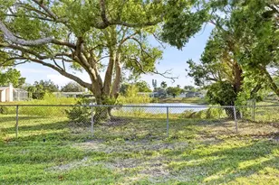 3801 21st Ave W, Bradenton, FL 34205 - Photo 29