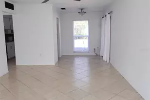 3925 Omega Ln, Sarasota, FL 34235 - Photo 11