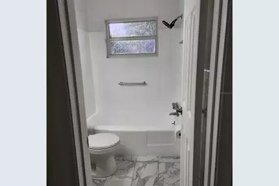 3925 Omega Lane, Sarasota, FL 34235 - Photo 7