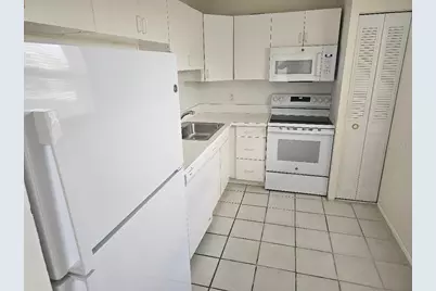 3880 Ironwood Lane #505E, Bradenton, FL 34209 - Photo 3