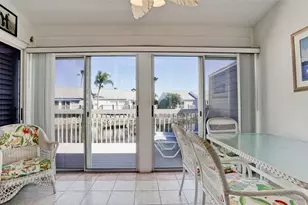 507 Sanderling Cir, Bradenton, FL 34209 - Photo 9