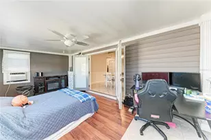 3810 39th Ave W, Bradenton, FL 34205 - Photo 33