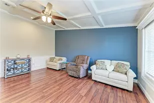 3810 39th Ave W, Bradenton, FL 34205 - Photo 7