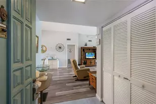 6080 Red Maple Rd, Bradenton, FL 34210 - Photo 5