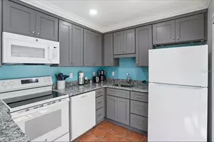 1325 Gulf Dr N, Bradenton Beach, FL 34217 - Photo 21