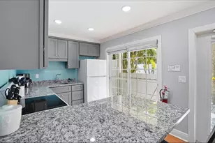 1325 Gulf Dr N, Bradenton Beach, FL 34217 - Photo 19