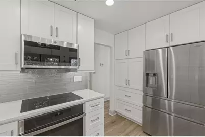 1912 Harbourside Drive #604, Longboat Key, FL 34228 - Photo 17