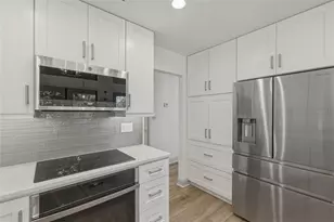 1912 Harbourside Dr, Longboat Key, FL 34228 - Photo 17