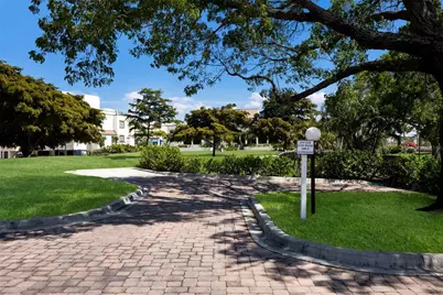 1912 Harbourside Drive #604, Longboat Key, FL 34228 - Photo 57