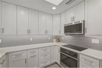 1912 Harbourside Drive #604, Longboat Key, FL 34228 - Photo 15