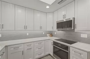 1912 Harbourside Dr, Longboat Key, FL 34228 - Photo 15