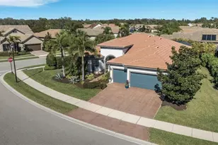 5856 Snowy Egret Dr, Sarasota, FL 34238 - Photo 3