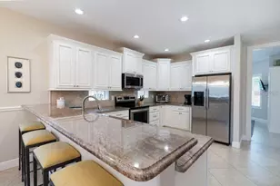 130 50th St, Holmes Beach, FL 34217 - Photo 11