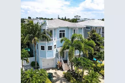 130 50th Street, Holmes Beach, FL 34217 - Photo 3