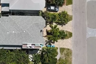 130 50th St, Holmes Beach, FL 34217 - Photo 41