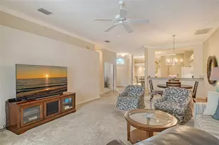 9411 Forest Hills Cir, Sarasota, FL 34238 - Photo 11