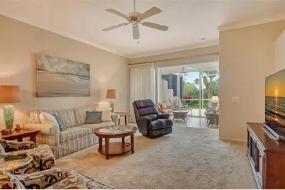 9411 Forest Hills Circle, Sarasota, FL 34238 - Photo 3