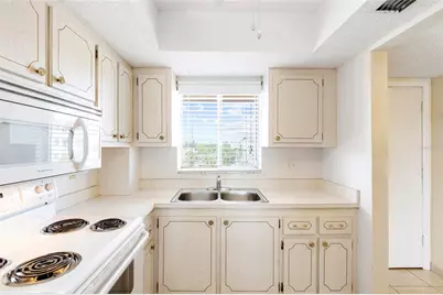 3959 Lake Bayshore Drive #F 412, Bradenton, FL 34205 - Photo 9