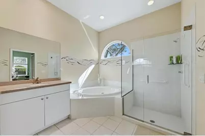 8958 Olde Hickory Avenue, Sarasota, FL 34238 - Photo 23