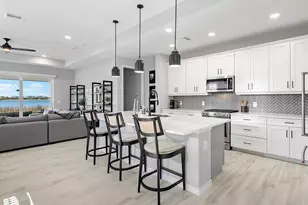 913 Crosswind Ave, Sarasota, FL 34240 - Photo 5